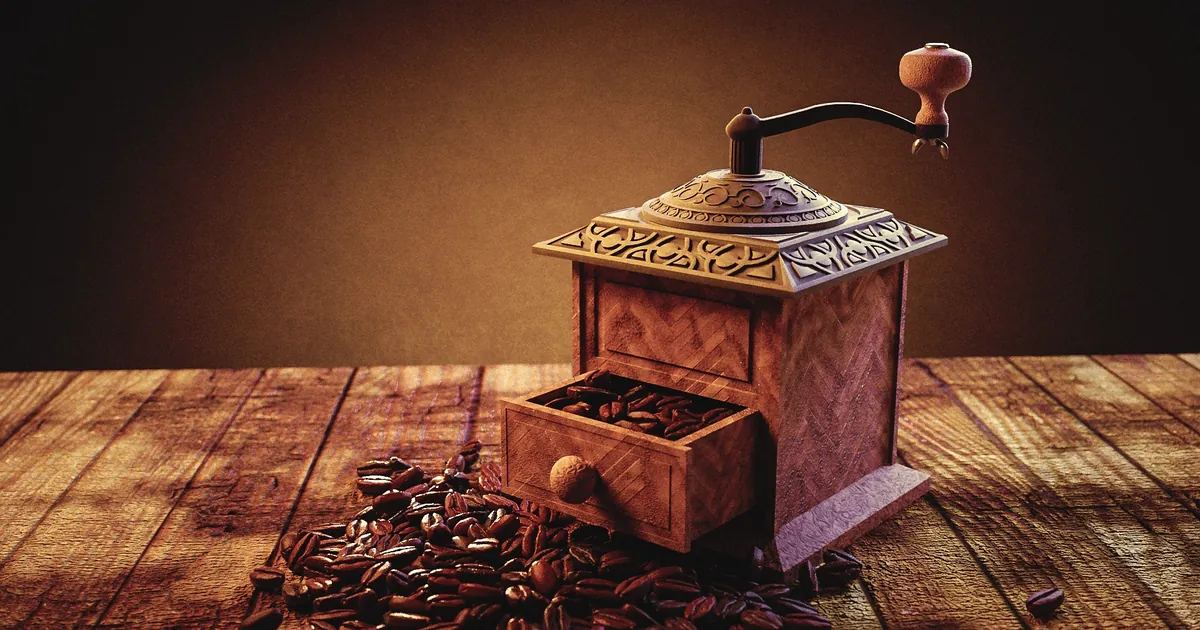 Alte Kaffeemühle aus Holz